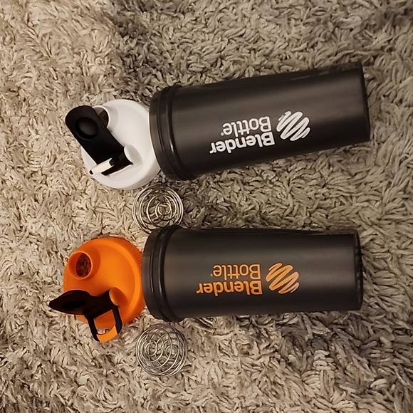 Blender Bottles. 28 ounce (set of 2) - Picture 4 of 4